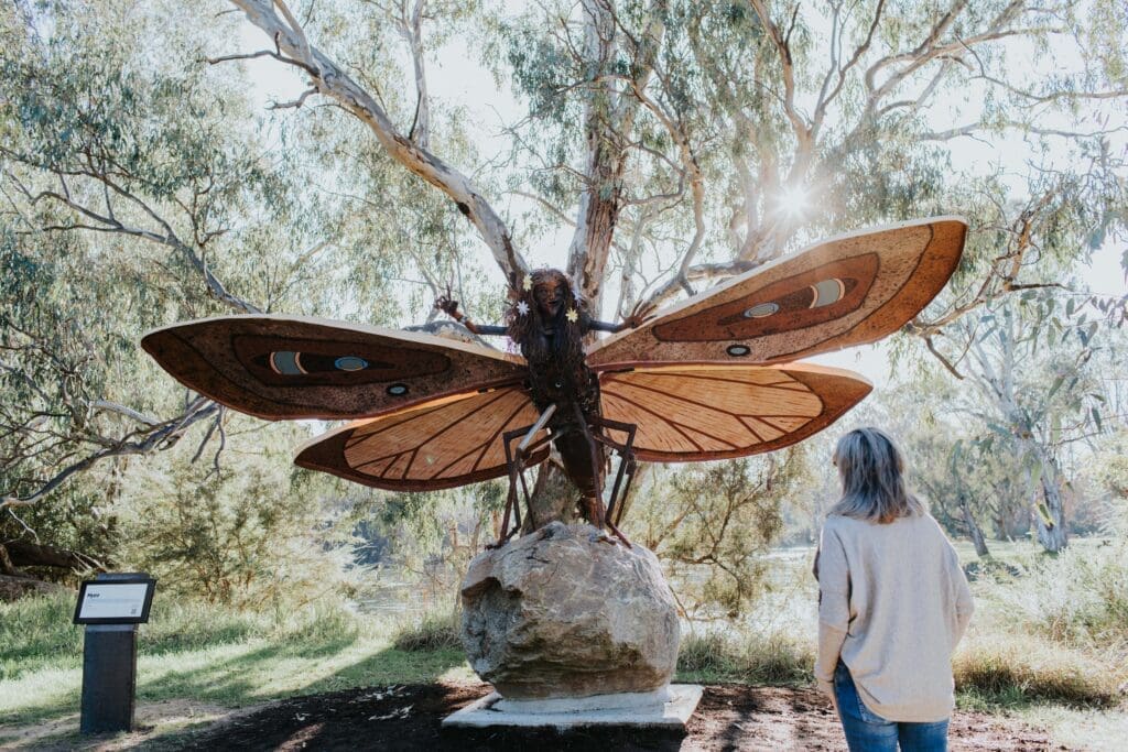 A large-scale Indigenous sculpture of Myee can be found at The Crossing Place Trail on the banks of the Murray River